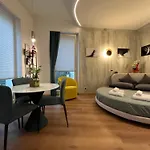 Habemus Loft -the Circle Raffinato Ed Esclusivo Art-loft Open Space Nel Cuore Storico Pedonale Di *
