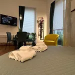Habemus Loft -the Circle Raffinato Ed Esclusivo Art-loft Open Space Nel Cuore Storico Pedonale Di Appartement *