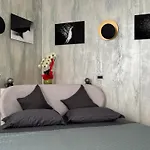 Habemus Loft -the Circle Raffinato Ed Esclusivo Art-loft Open Space Nel Cuore Storico Pedonale Di Trieste