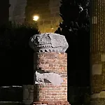 Habemus Loft -the Circle Raffinato Ed Esclusivo Art-loft Open Space Nel Cuore Storico Pedonale Di Trieste
