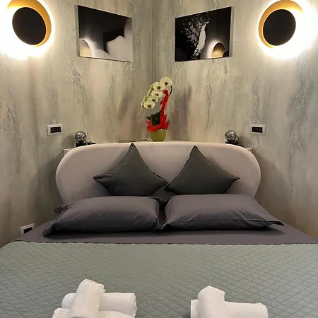 Apartmán Habemus Loft -the Circle Raffinato Ed Esclusivo Art-loft Open Space Nel Cuore Storico Pedonale Di *