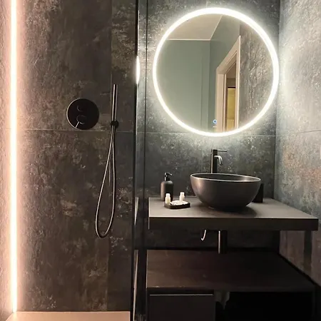 Apartamento Habemus Loft -the Circle Raffinato Ed Esclusivo Art-loft Open Space Nel Cuore Storico Pedonale Di