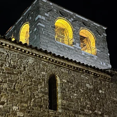 Habemus Loft -the Circle Raffinato Ed Esclusivo Art-loft Open Space Nel Cuore Storico Pedonale Di