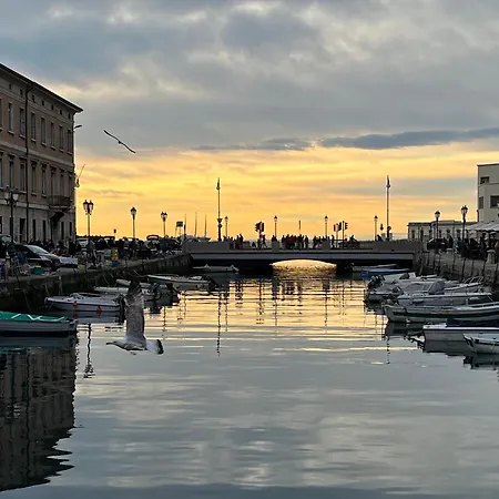 Habemus Loft -the Circle Raffinato Ed Esclusivo Art-loft Open Space Nel Cuore Storico Pedonale Di Apartmán