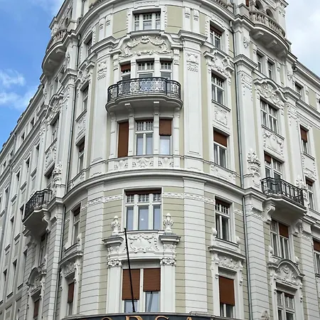 Apartmán Habemus Loft -the Circle Raffinato Ed Esclusivo Art-loft Open Space Nel Cuore Storico Pedonale Di *