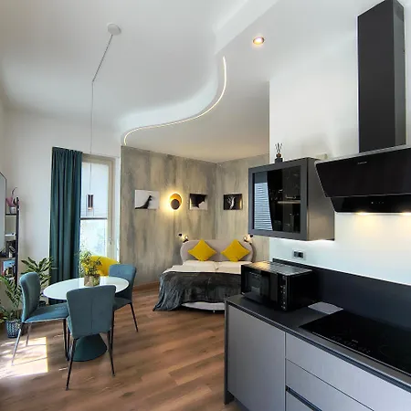 Apartmán Habemus Loft -the Circle Raffinato Ed Esclusivo Art-loft Open Space Nel Cuore Storico Pedonale Di *